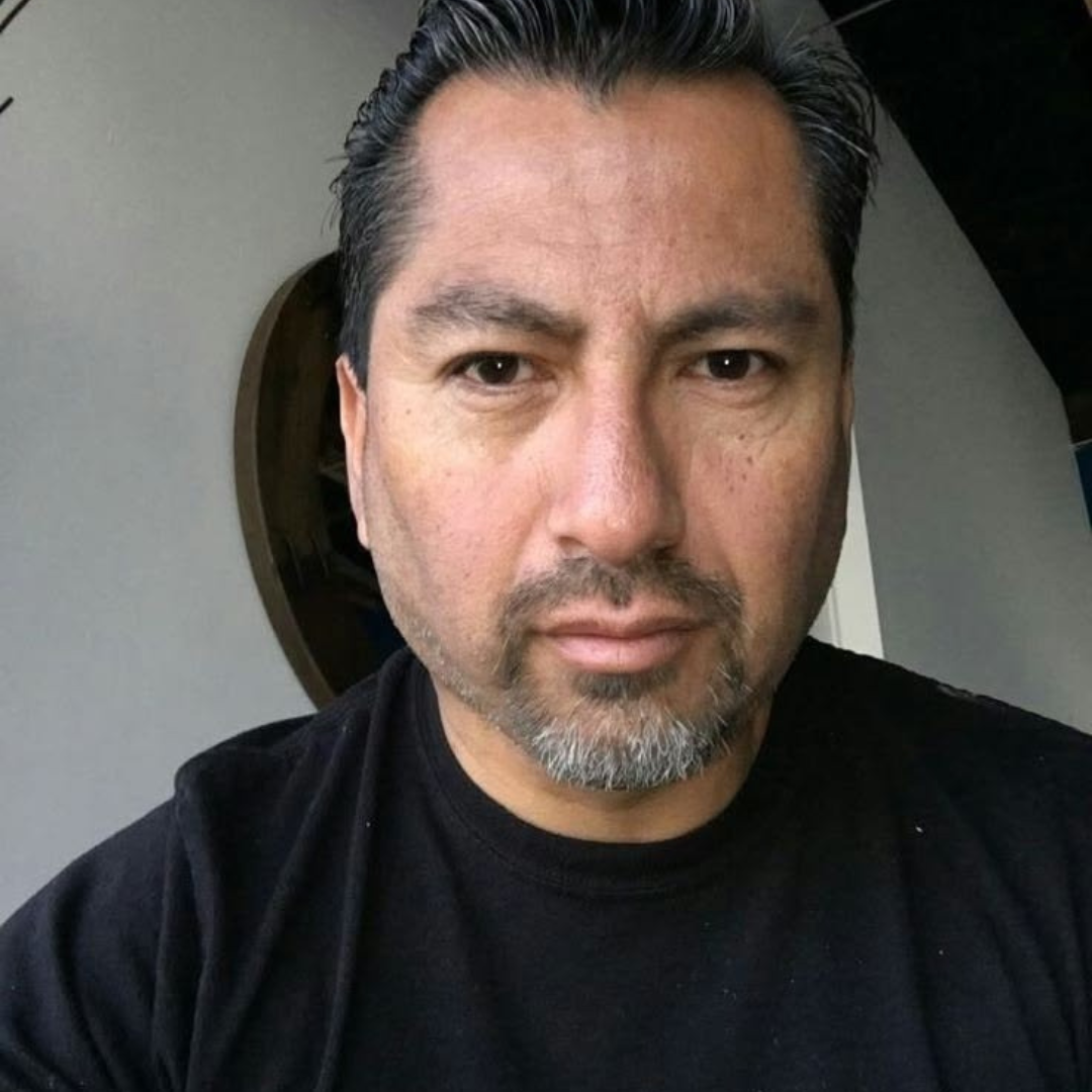 <em>Alberto Castro C.</em>